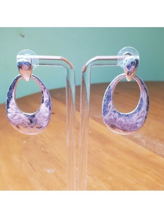 Jewelry - NWOT silver colored earrings, 1.5 inches
